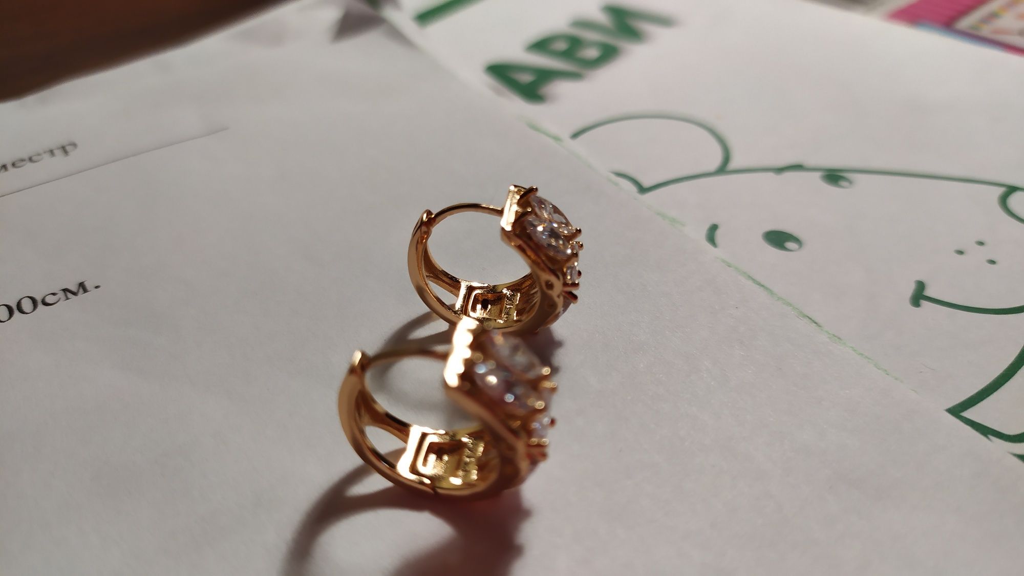 Сережки из медицинского золота Серьги из медицинского золота