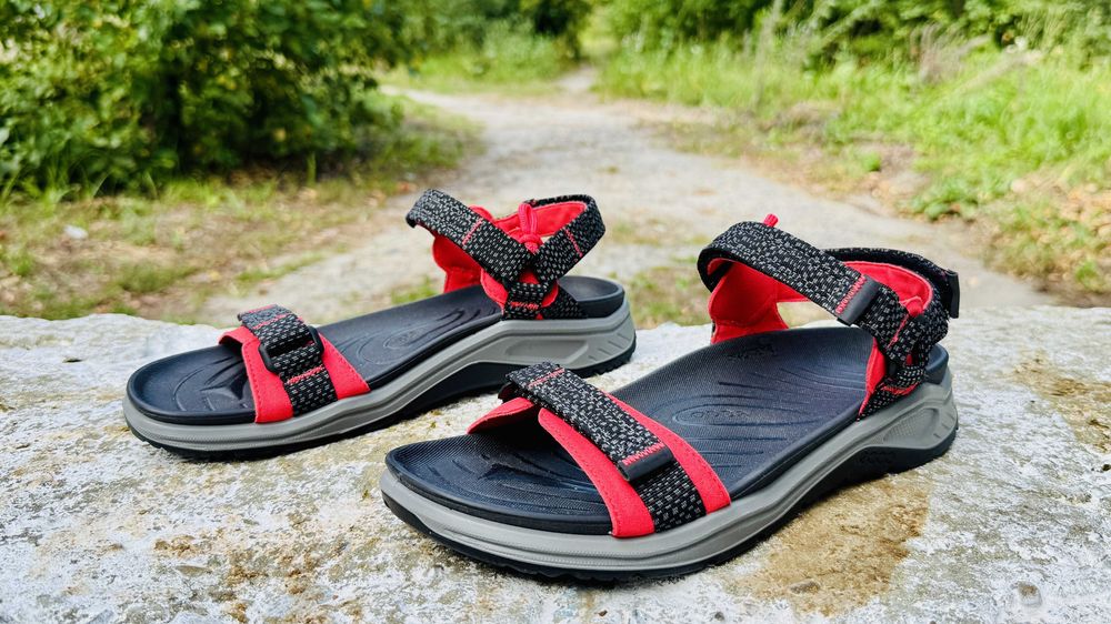 Круті жіночі сандалі Ecco X-Trinsic