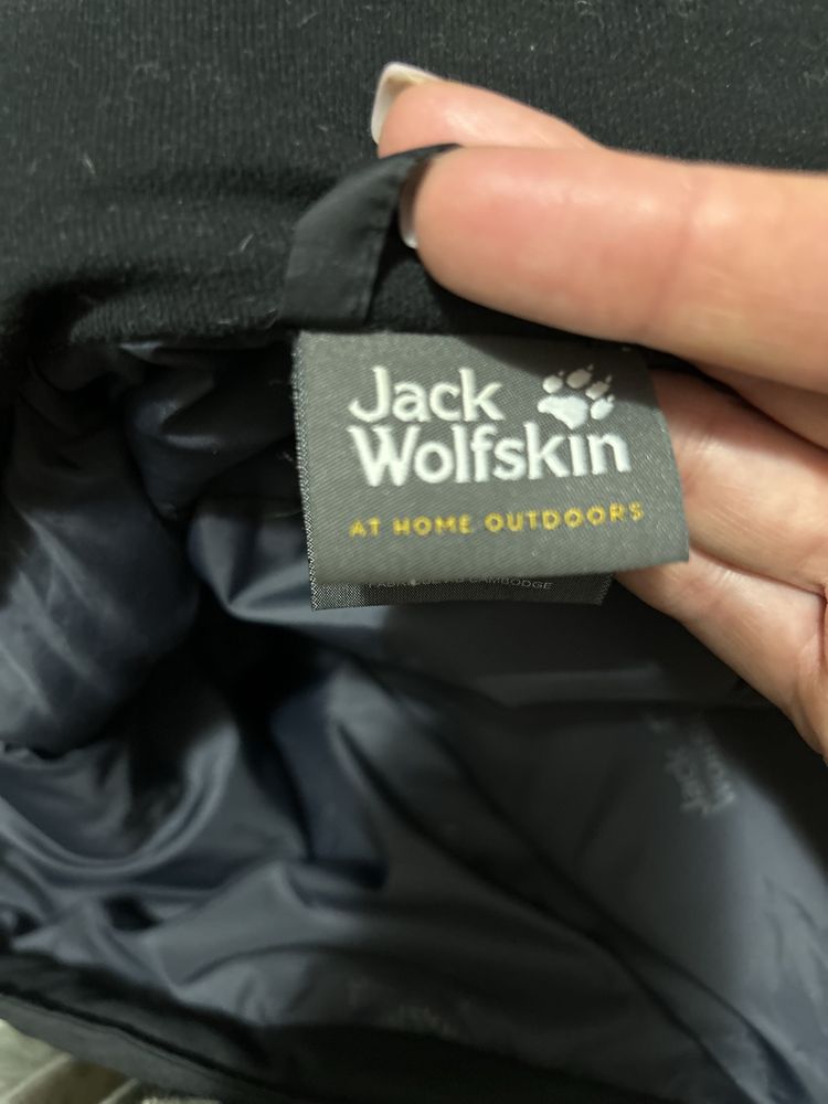 Jack wolfskin жіноча куртка пальто