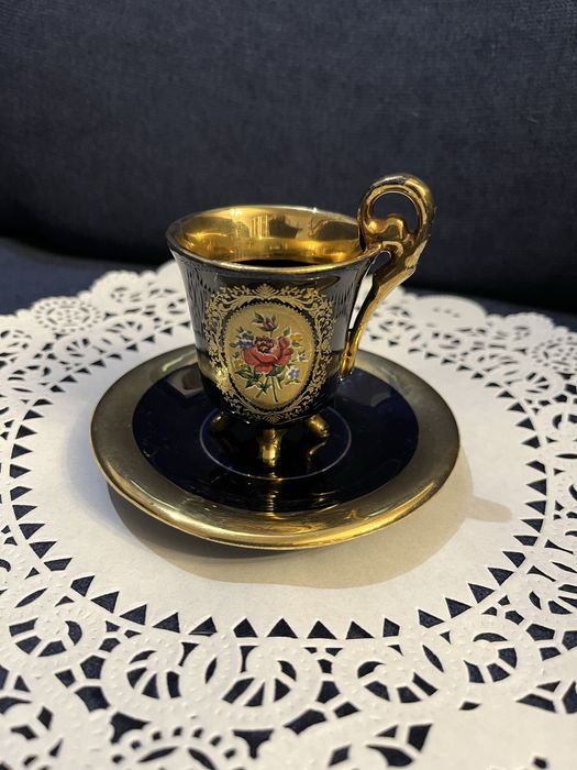 Filizanka porcelanowa kobaltowo-złota