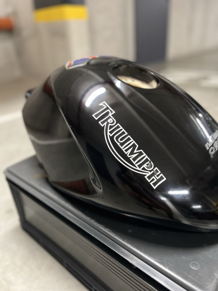 Zbiornik paliwa Triumph Speed Triple 1050