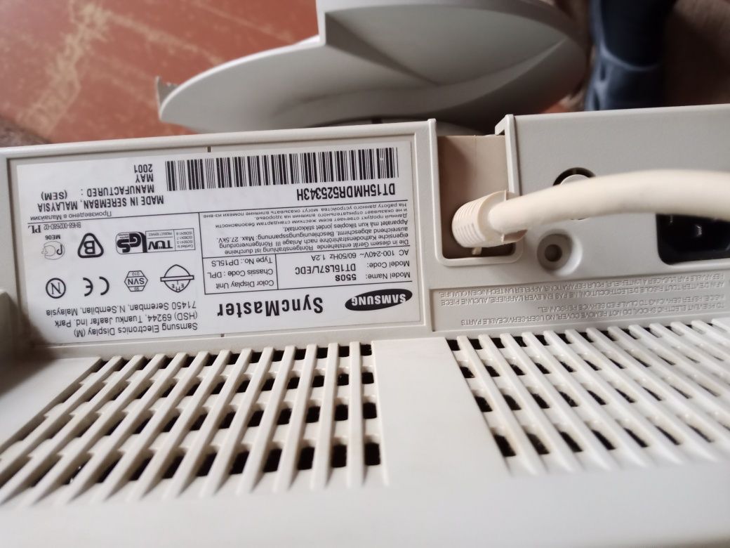 Монитор для компьютера Samsung  Sync Master 550S