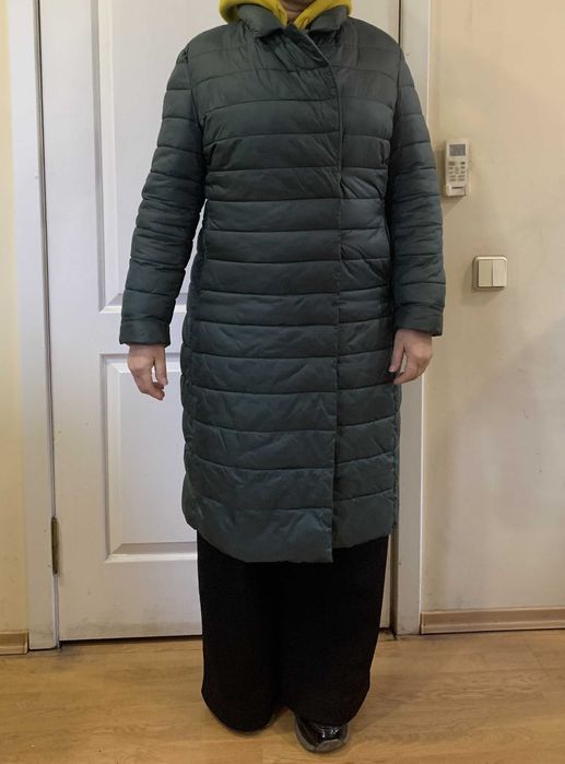 Продам стильне стьогане легеньке пальто