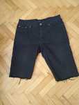Czarne spodenki męskie jeans 92 w pasie