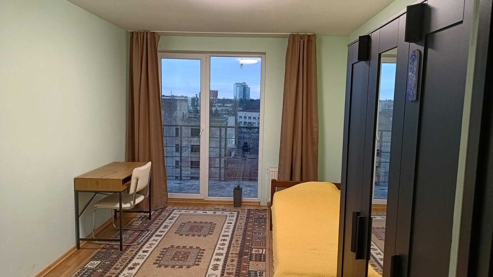 Без комісії кімната в 3-к квартирі на вул. Максимовича, 7в