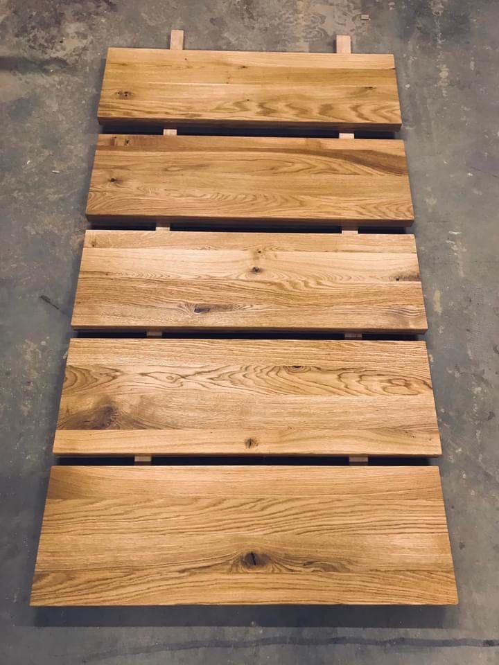 Stopnie dębowe, parapety, schody, trepy, drewno, dąb. Schody drewniane
