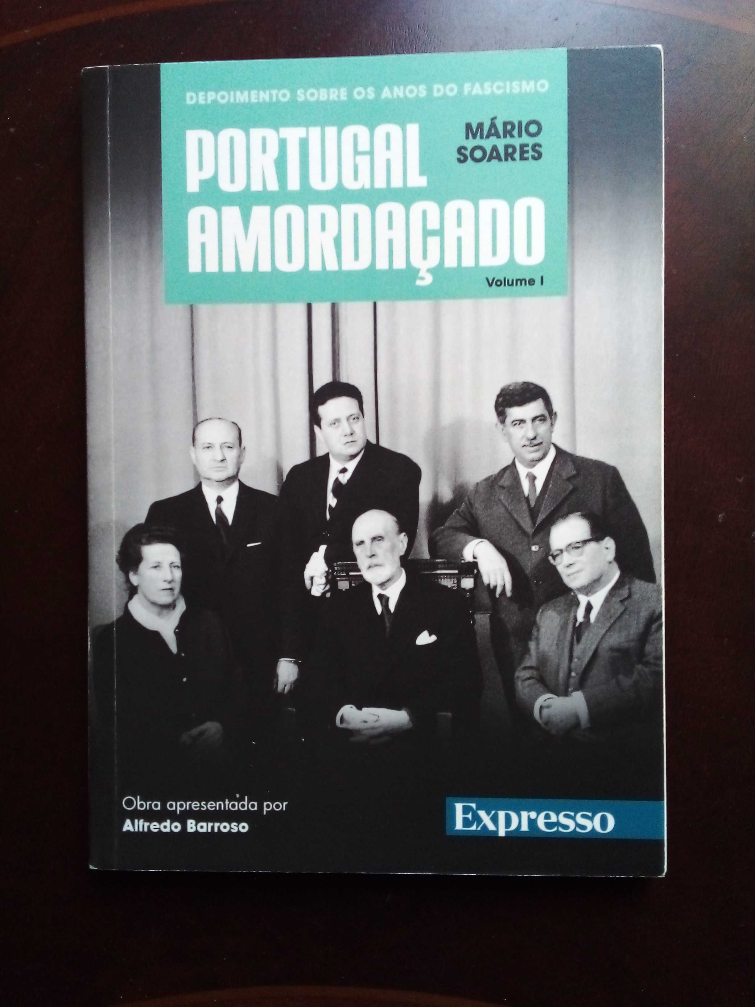 «Portugal Amordaçado» de Mário Soares 7 vol da colecção Expresso.