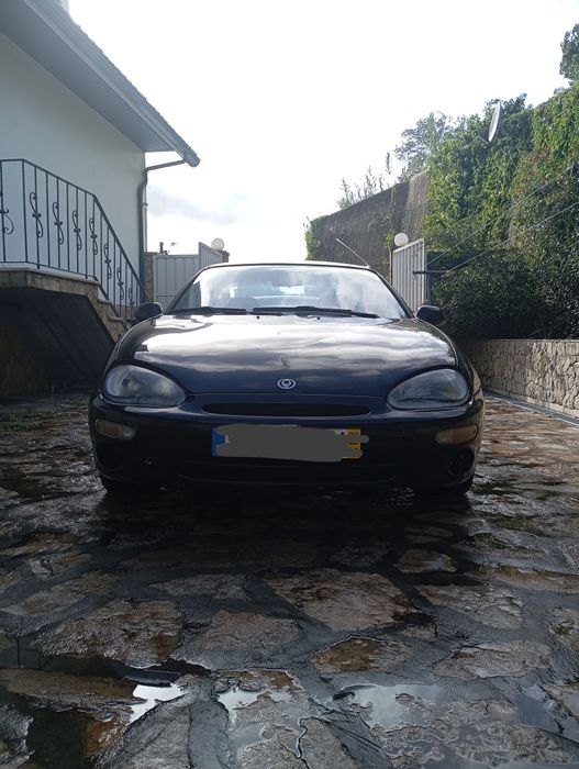 Mazda MX3 1,8 V6