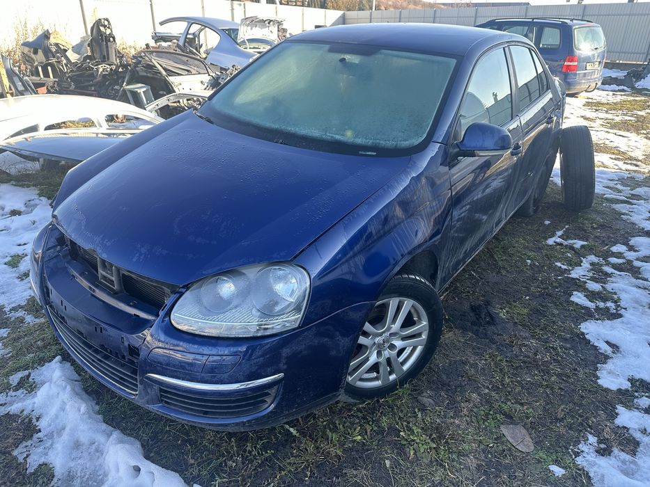 Джета 5 гольф двері перід двери зад фольцваген Golf 5 Jetta