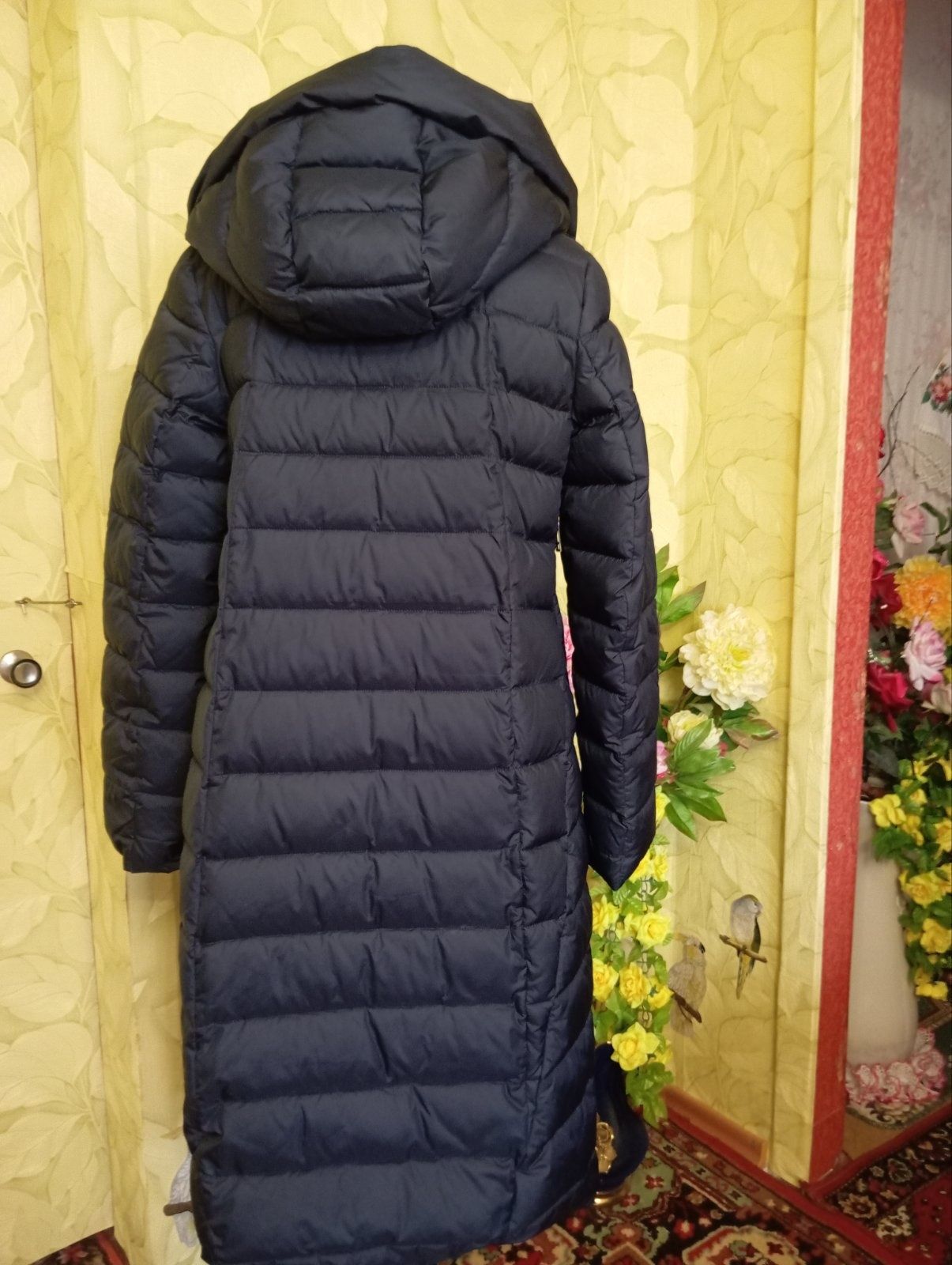 Продам пуховик зимовий