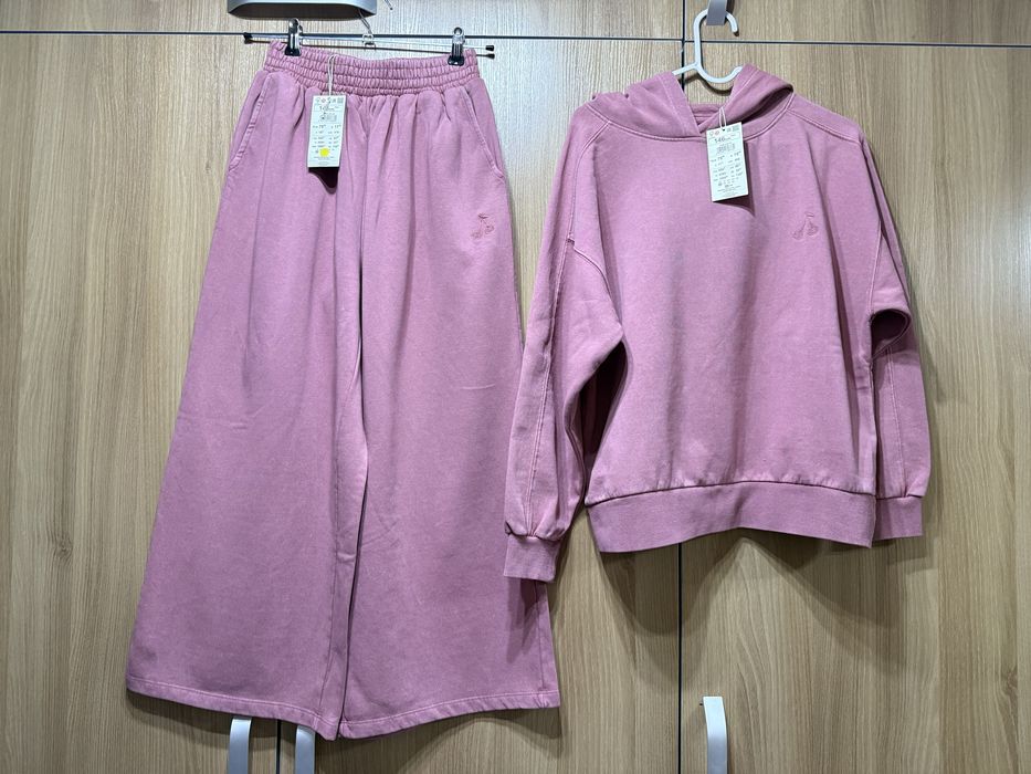 Спортивний костюм reserved