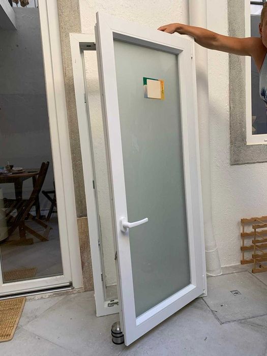 PVC Janela: vidro duplo, vidro fosco / PVC Window: double-glazed