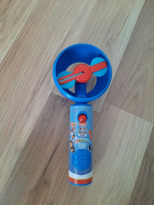 Wiatrak zabawka grająca Psi Patrol