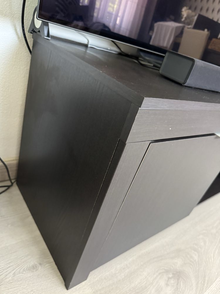 Movel de televisao usado