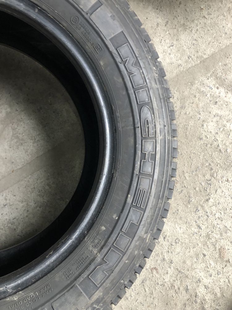 215/65/16с michelin пара шин