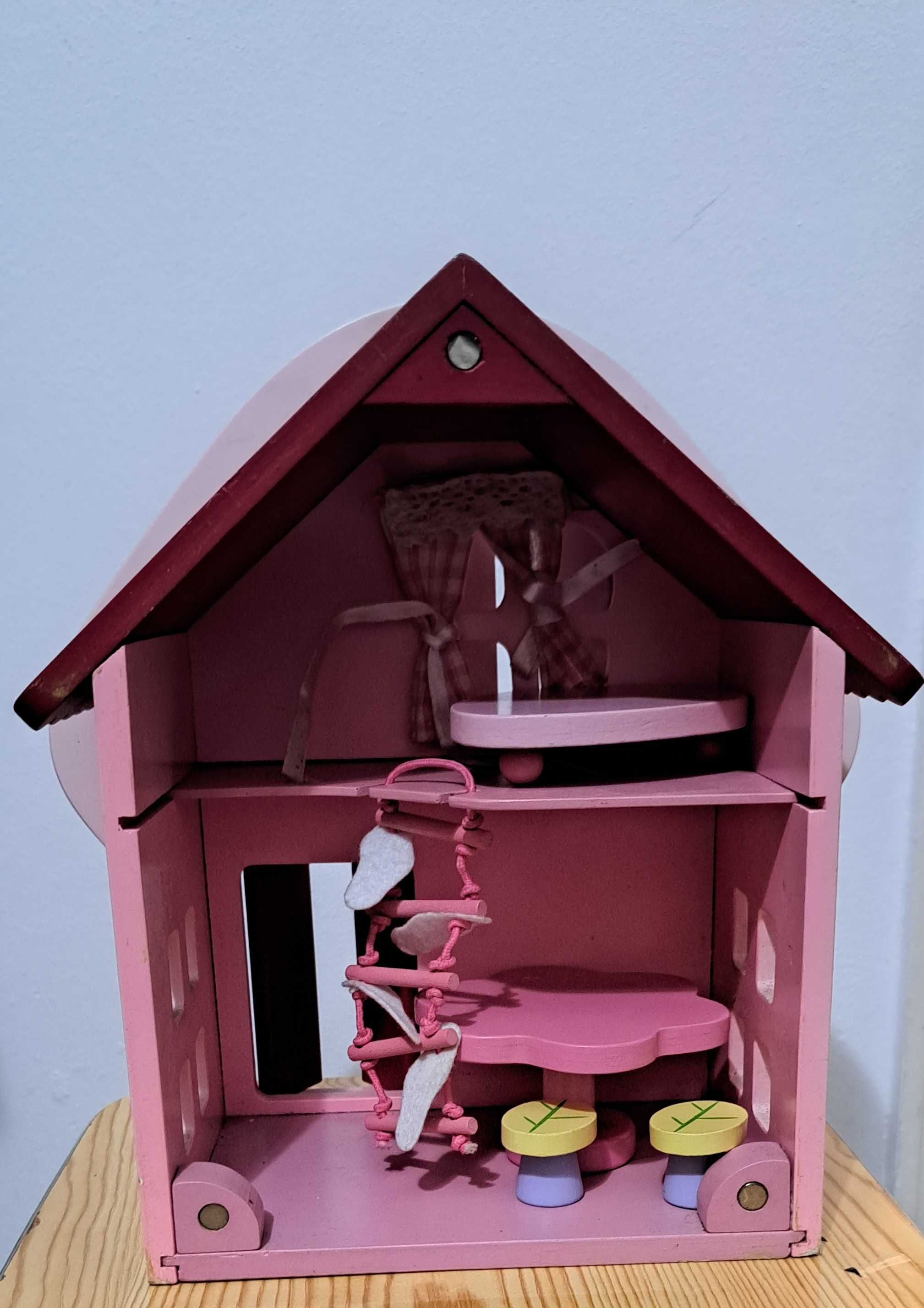 Casinha de Brincar em madeira