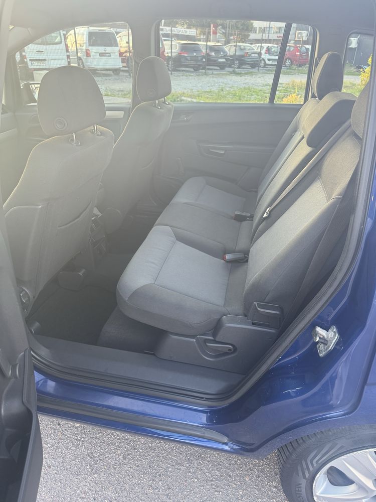 Opel Zafira 1,6 бензин 7 місць