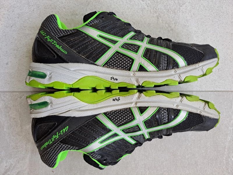 Buty Asics Gel Fuji Trabuco rozm. 42 gore-tex do biegania