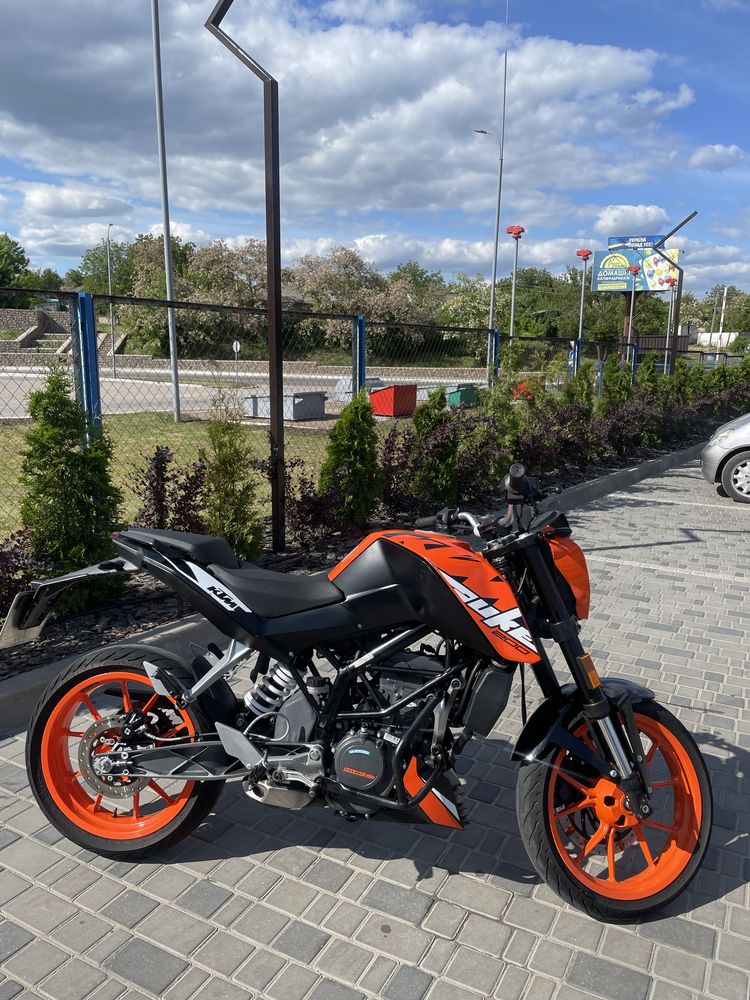 KTM DUKE 200 2021