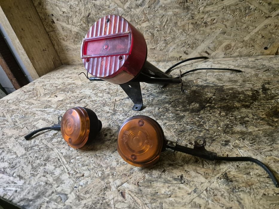 Lampa tylnia kierunkowskazy mz etz 250