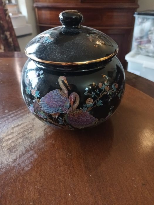 Pote oriental decorativo
17€

Zona de São Domingos de Rana