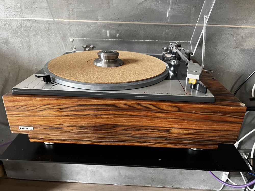 Gramofon Lenco L75