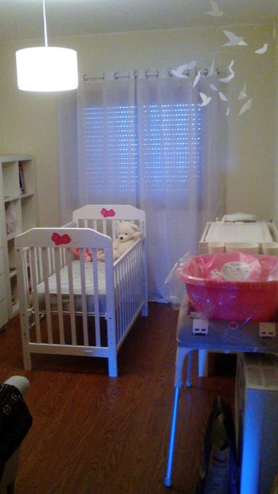 Cama de Bebê em Madeira + Colchão