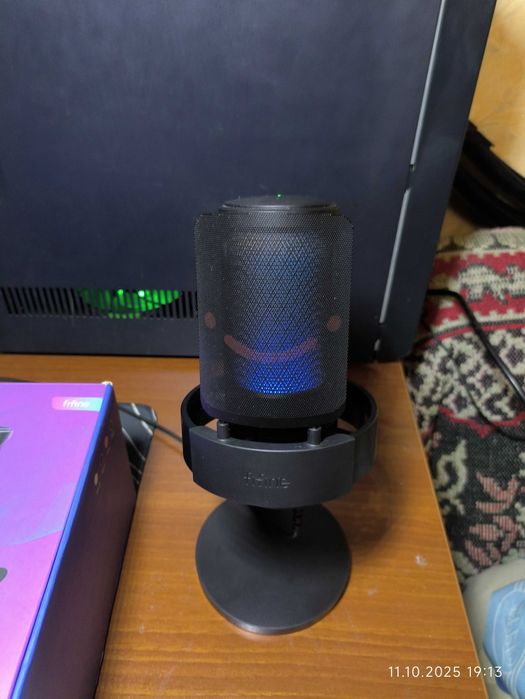 Ігровий мікрофон Fifine A8 з RGB підсвіткою конденсаторний чорний