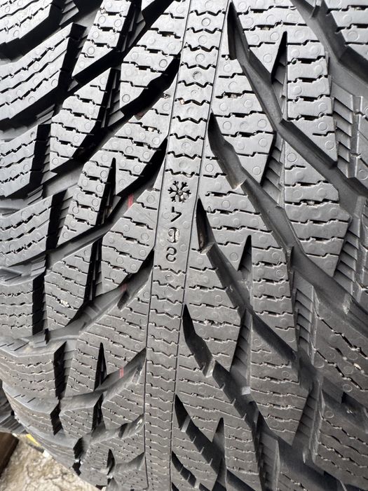 235/60R17 Nokian Hakkapeliitta R3 SUV 4шт 2022рік