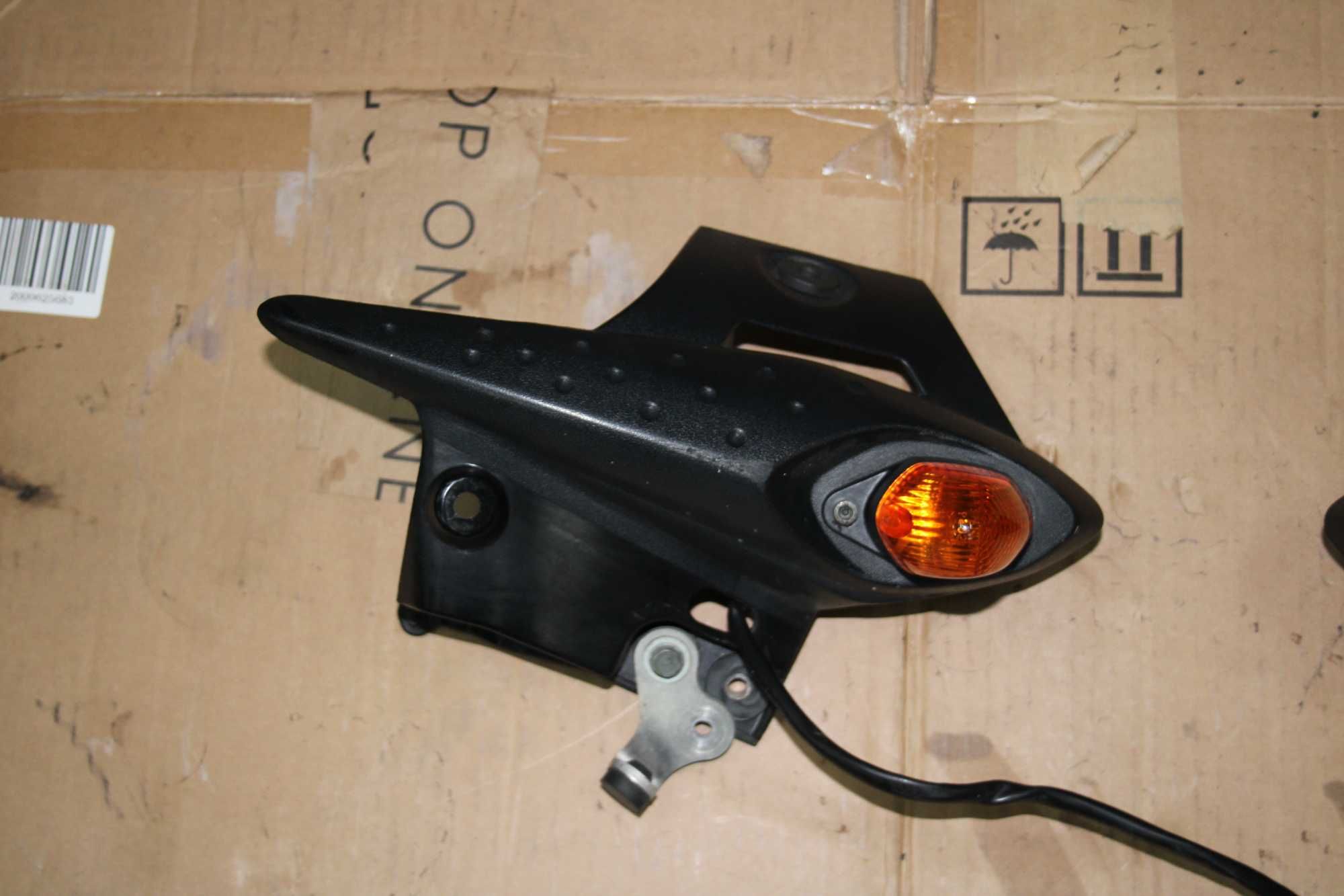 Kierunkowskaz Kierunkowskazy Osłony Błotnik Kawasaki ZX6R 636, 05-06