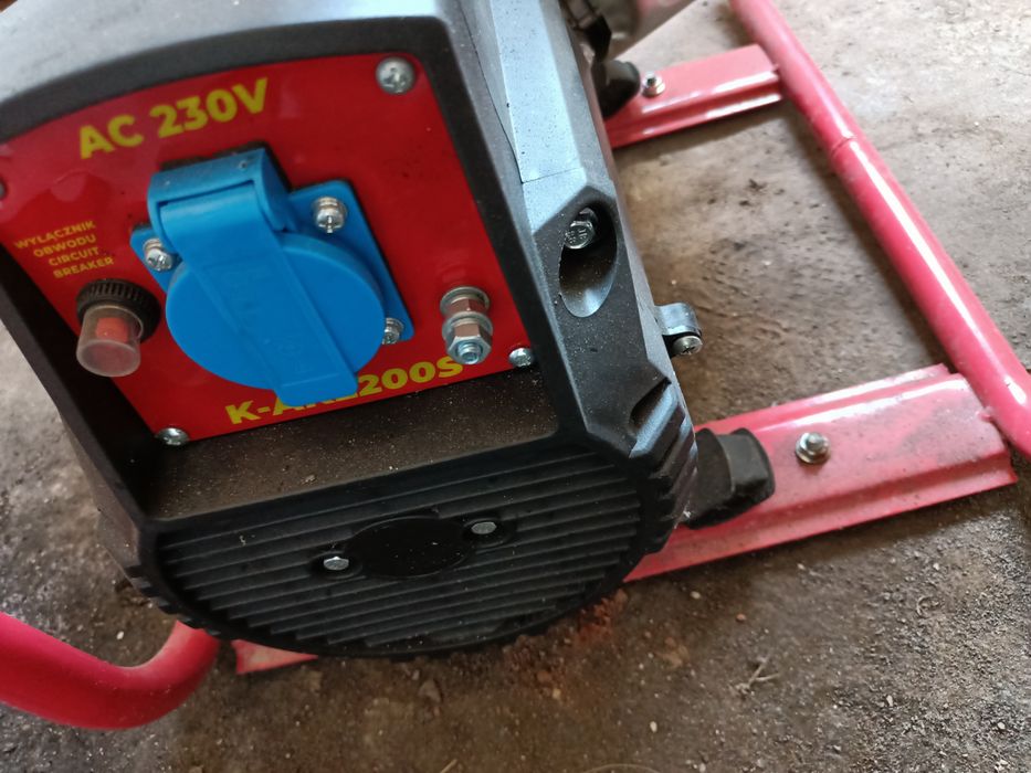 Sprzedam agregat prądotwórczy 1x230V