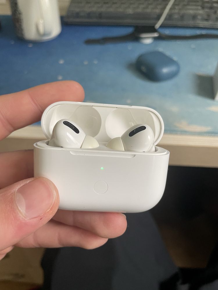 Кейс для наушников air pods pro 1/2