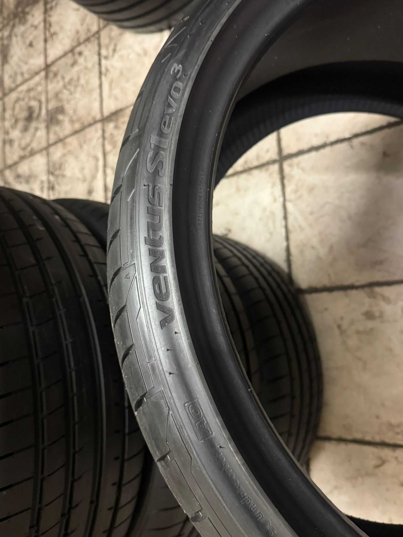 Hankook 285/30R22 101Y Ventus S1 evo3 K127 XL MFS Sound Absorber AO