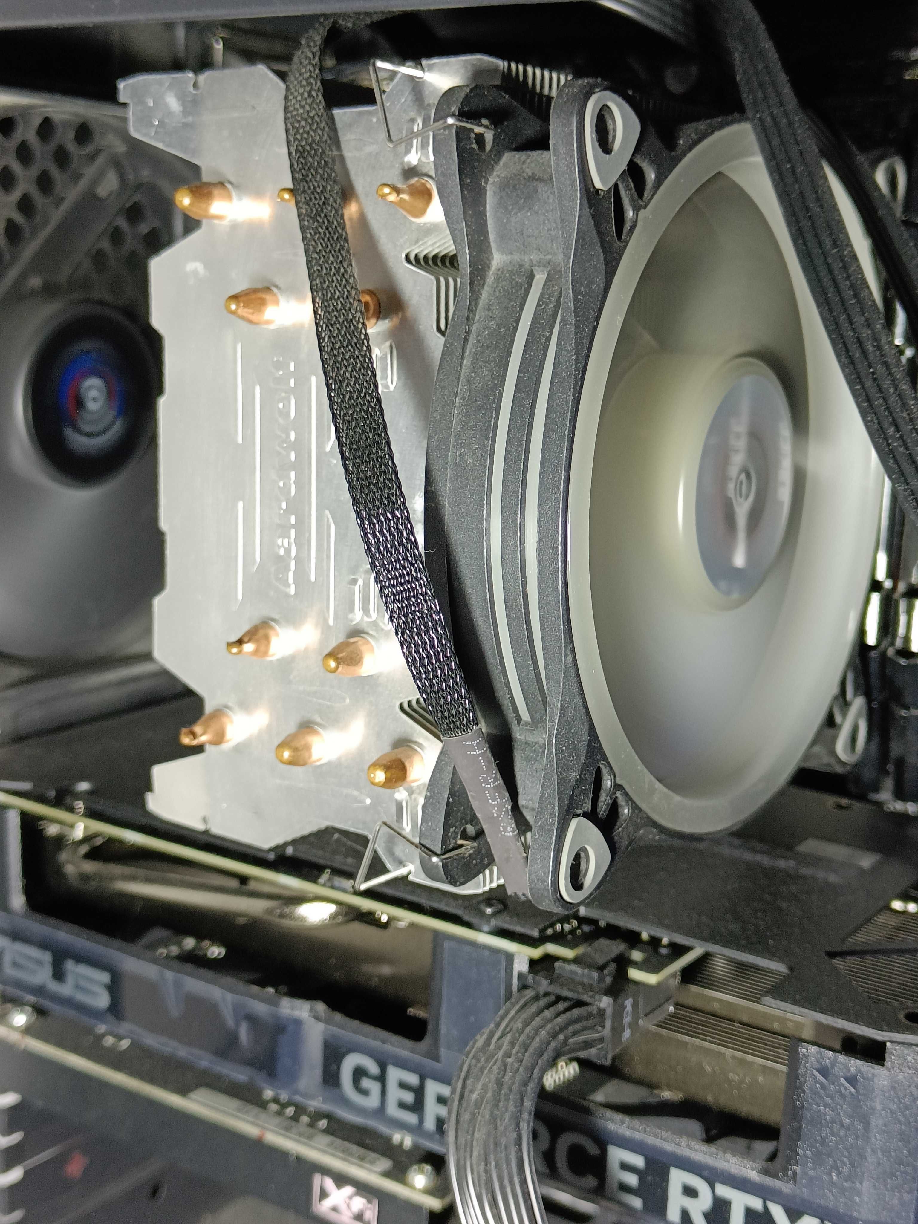 Процесор Intel Core i7-13700 LGA1700 16 ядер 24 потоки 5.2ГГц ІДЕАЛ!