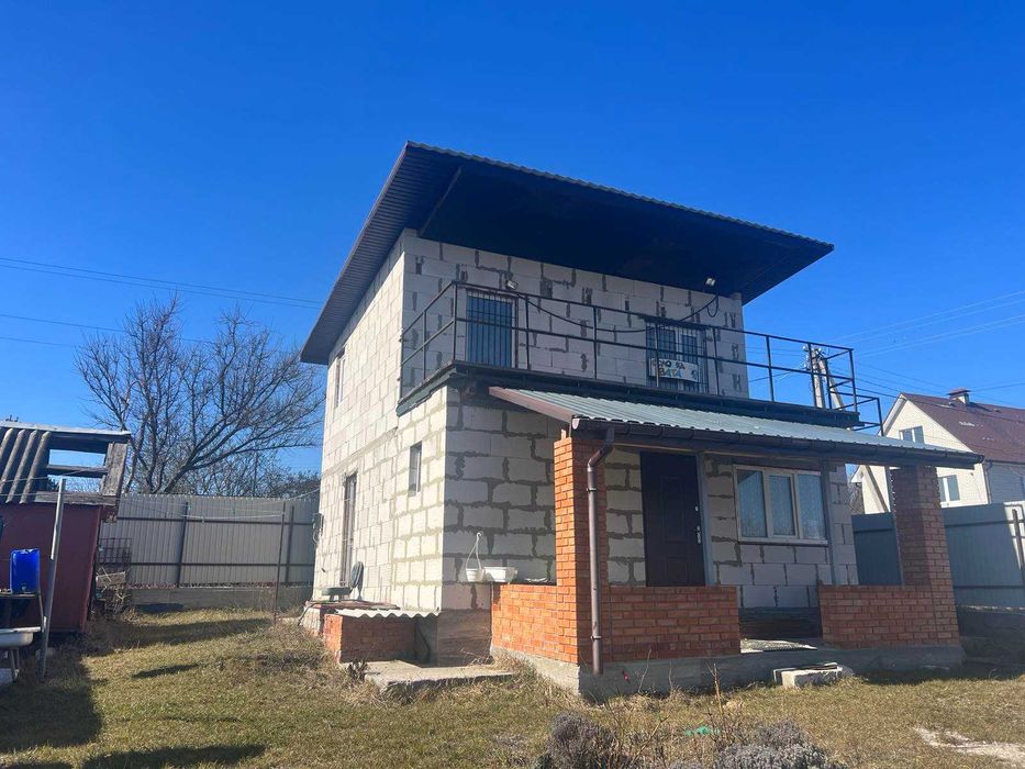 Продам дачу с. Липовий скиток 80м2 , комунікаціі, поруч озеро