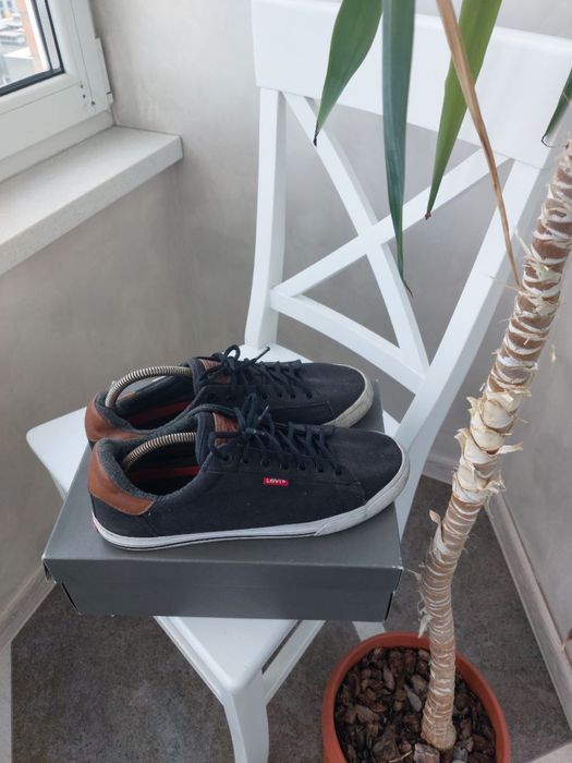 Кросівки Levis ( кеди )