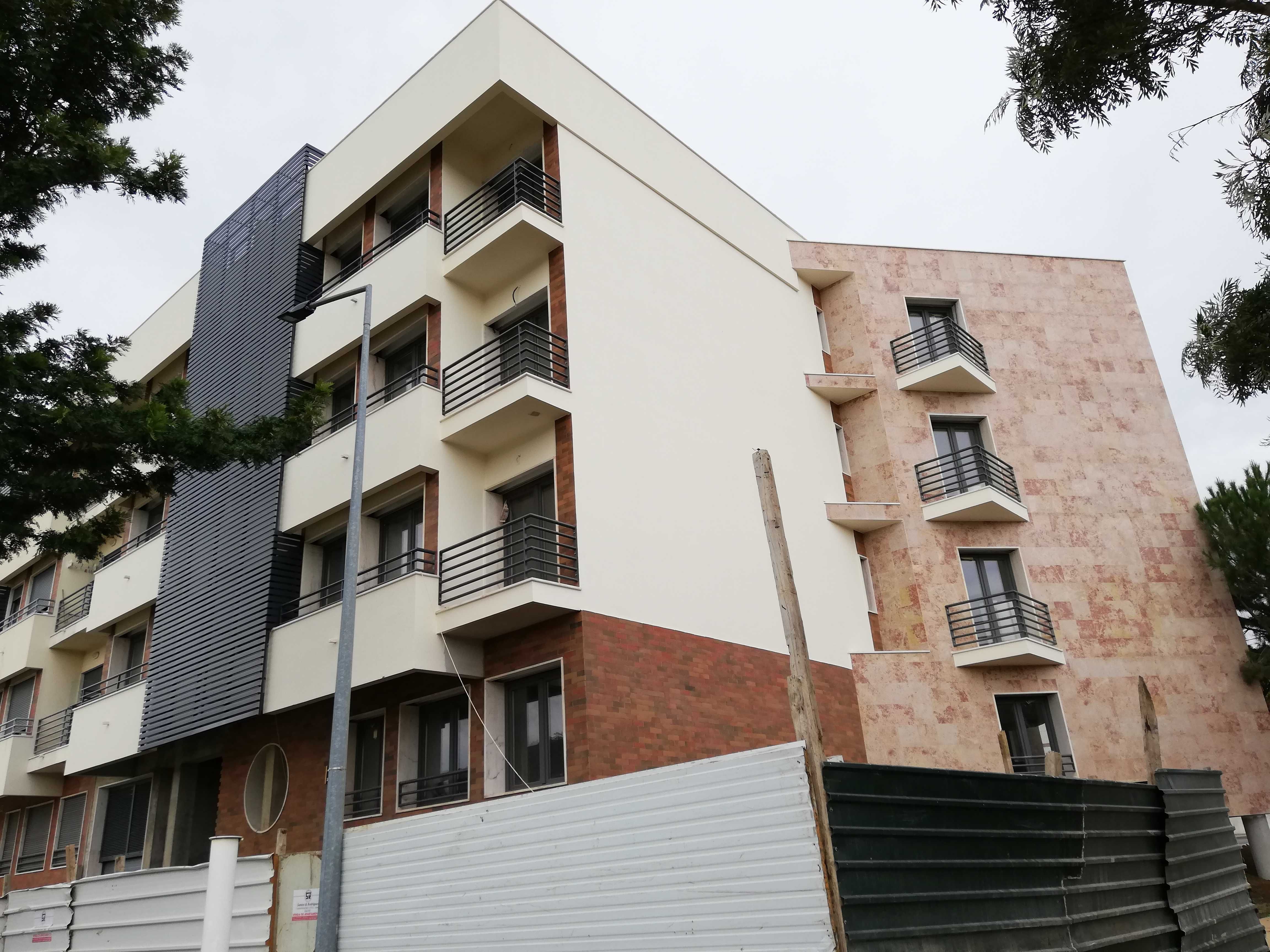 Apartamento T3 com garagem e arrecadação Arruda dos Vinhos