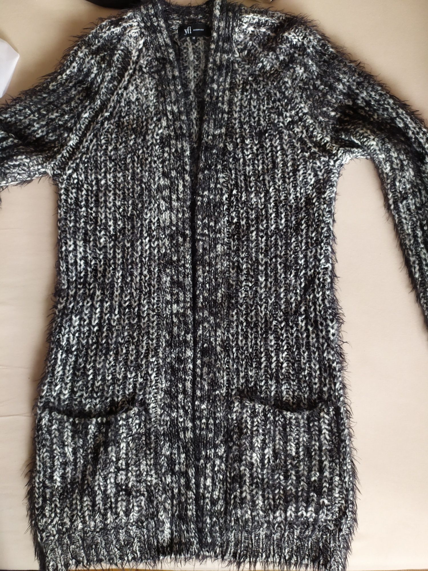 Sweter damski bez  guzików