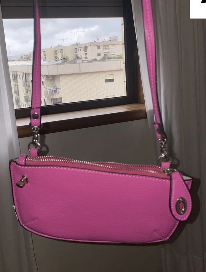 Bolsa tiracolo rosa