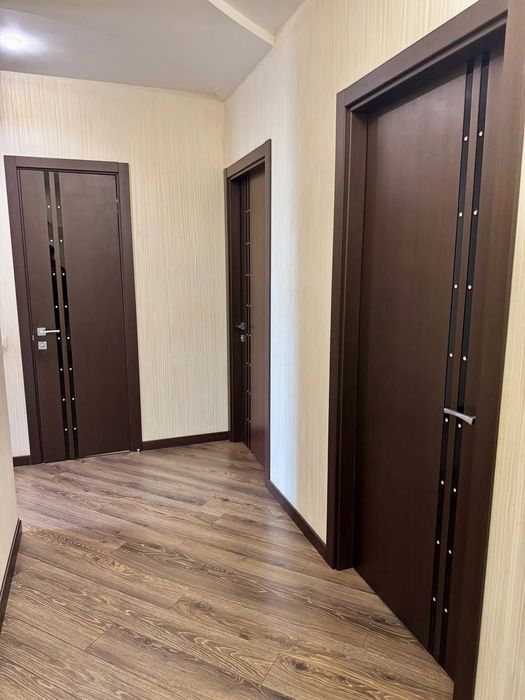 Продажа 4к с ремонтом в новом доме, паковка на два авто