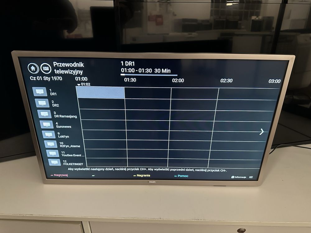 Telewizor LED PHILIPS 32"+ SMART TV BOX. Gwarancja. Transport