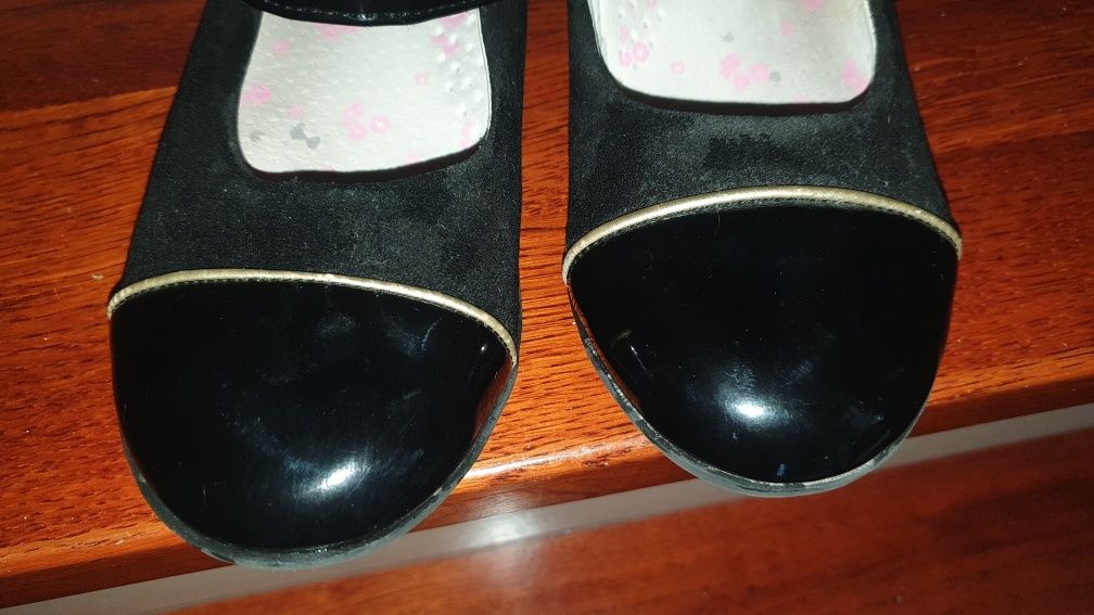 Buty pantofelki sandałki lakierki 35