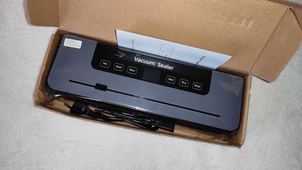 Вакууматор ПАКЕТИ вакуумний пакувальник з УФ-стерилізацією вакуматор