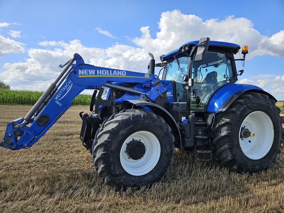 New Holland T7 230 Ładowacz czołowy Stoll
2020r 
Ładowacz czołowy Stol