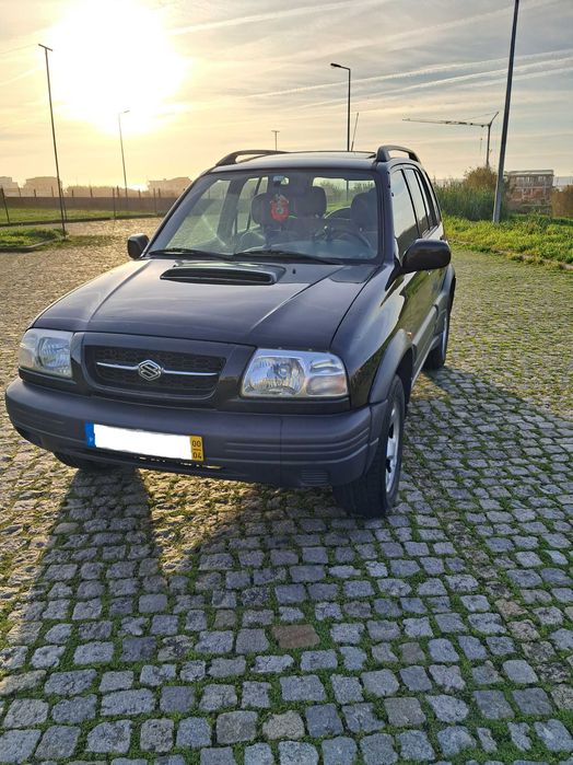Grand Vitara 04/2000 Preto