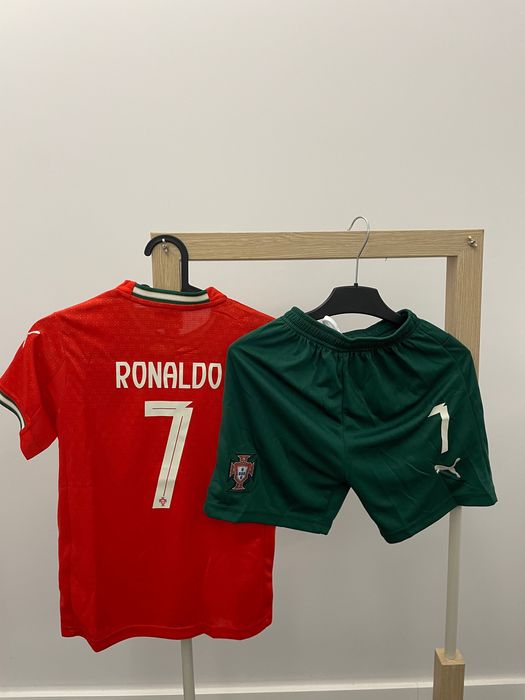 Equipamento Ronaldo Portugal criança