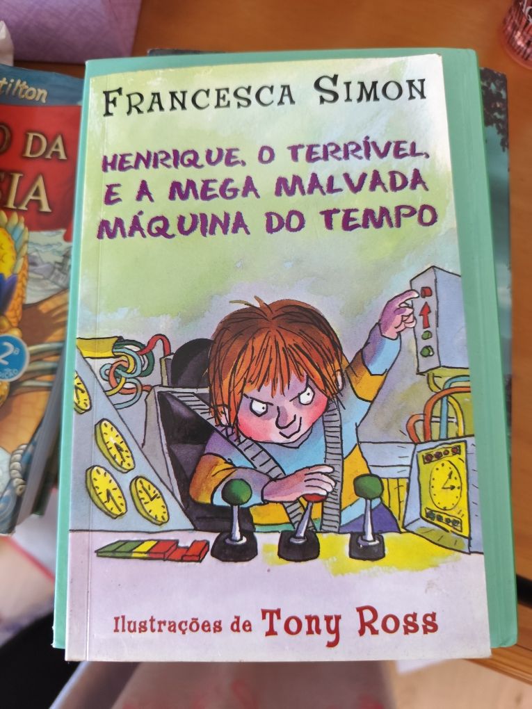 Livros infantis e outros