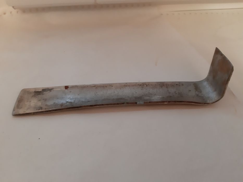 Бортировка для колес мотоцикла или автомобиля