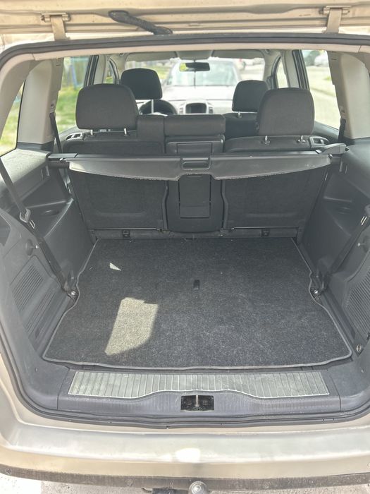 Opel Zafira 1.9 дизель, механіка 6-ст.