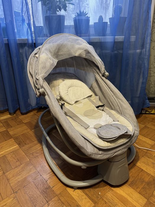 Заколисуючий центр Mastela 4 в 1 для новонароджених з музикою,таймером